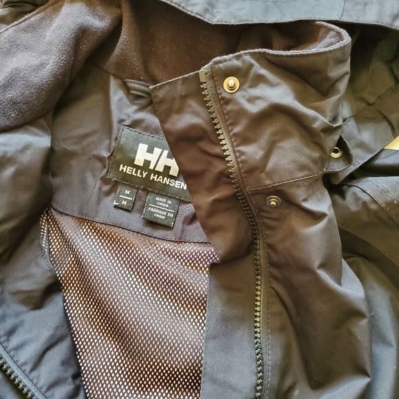 Helly Hansen Winter ski snowboard coat - Picture 3 of 10